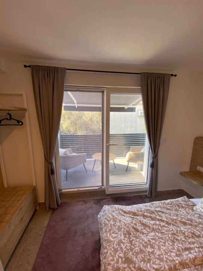 Apartmani Kumenat Биоград на Мору Екстериор снимка