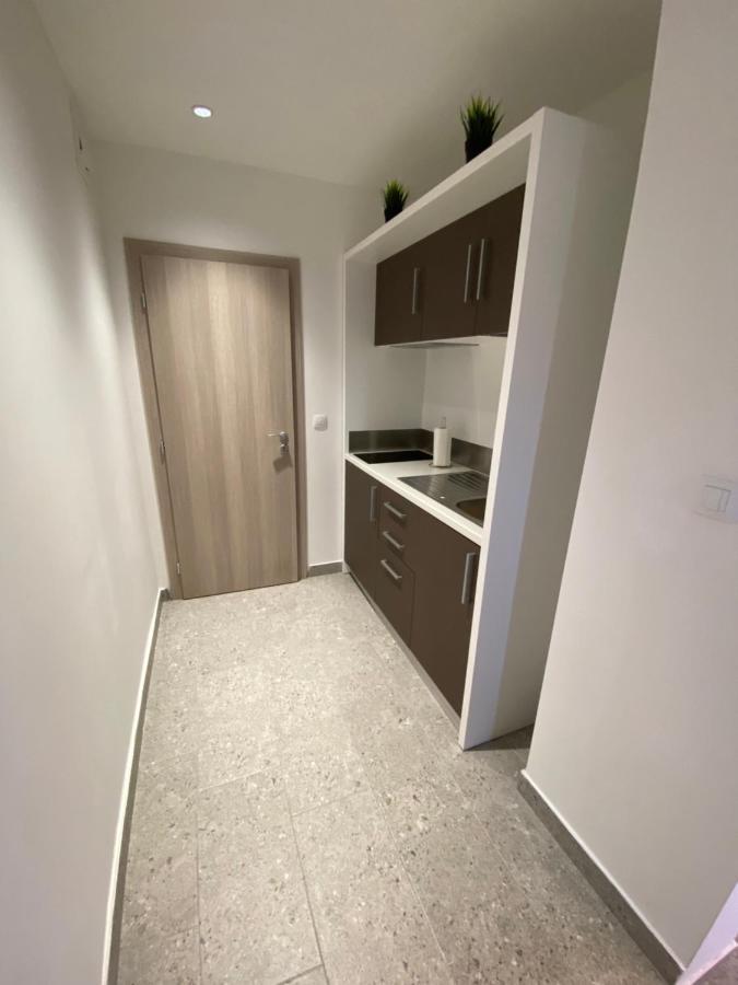 Apartmani Kumenat Биоград на Мору Екстериор снимка