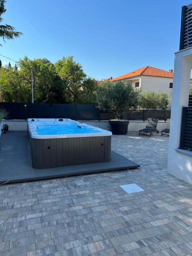 Apartmani Kumenat Биоград на Мору Екстериор снимка